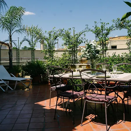 Gasthuis Terrazza Munira Trastevere 2*